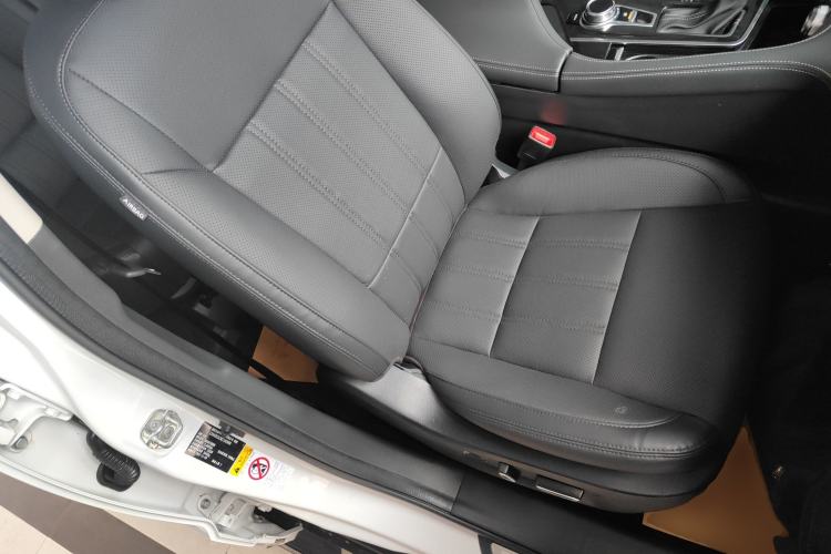 Used CHANGAN CS95 2021 2.0T Four-Wheel Drive Luxury Version Right Front Seat