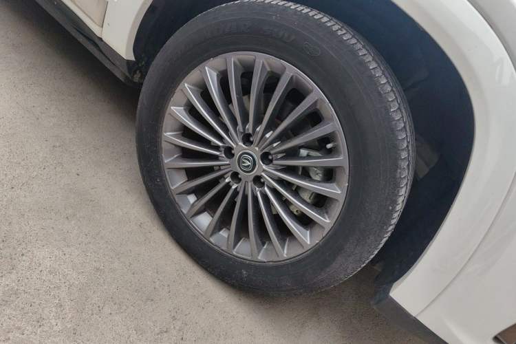Used CHANGAN CS95 2021 2.0T Two-Wheel Drive Luxury Version Right Front Wheel Hub