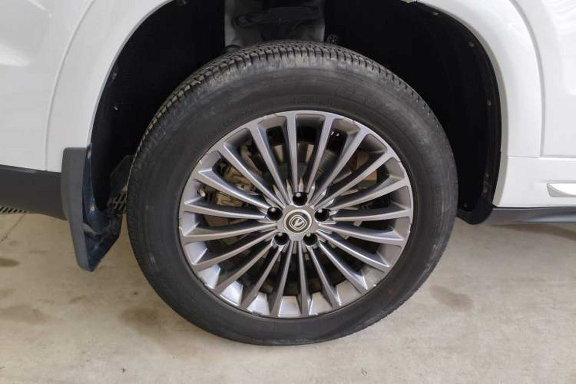 Used CHANGAN CS95 2021 2.0T Two-Wheel Drive Luxury Version Right Rear Wheel Hub