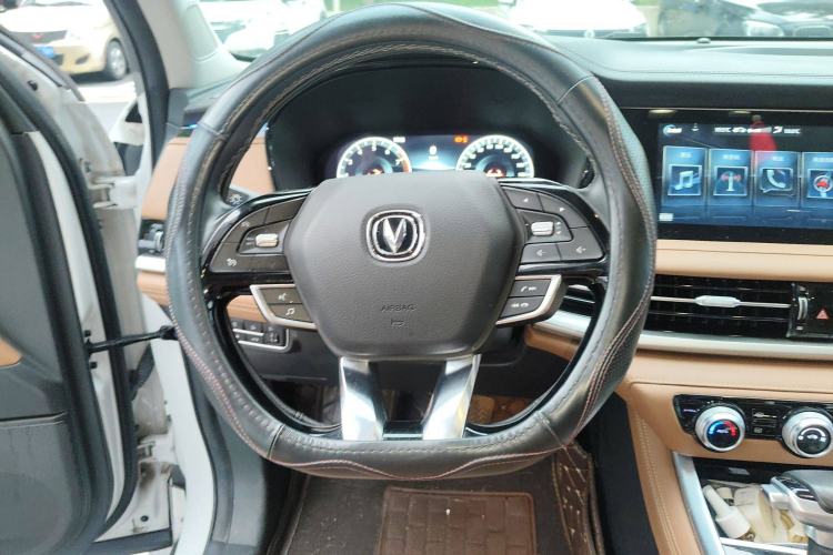Used CHANGAN CS95 2021 2.0T Two-Wheel Drive Luxury Version Steering Wheel