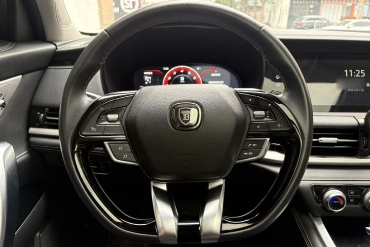 Used CHANGAN CS95 2021 2.0T Two-Wheel Drive Luxury Version Steering Wheel