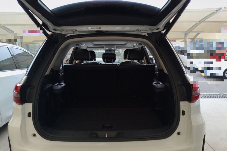 Used CHANGAN CS95 2021 2.0T Two-Wheel Drive Luxury Version Trunk