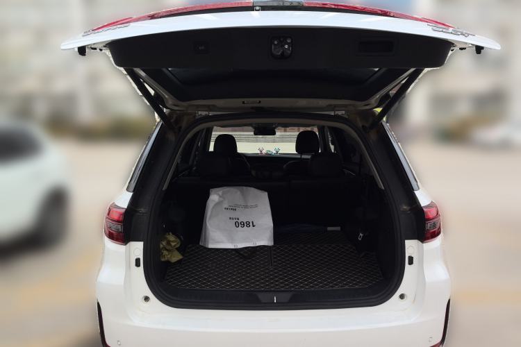 Used CHANGAN CS95 2021 2.0T Two-Wheel Drive Luxury Version Trunk