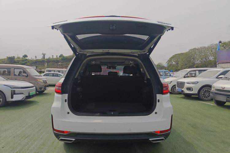 Used CHANGAN CS95 2021 2.0T Two-Wheel Drive Luxury Version Trunk