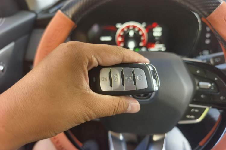 Used CHANGAN CS95 2021 2.0T Two-Wheel Drive Luxury Version Vehicle Key