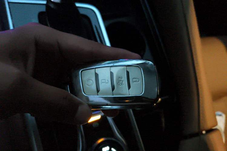Used CHANGAN CS95 2021 2.0T Two-Wheel Drive Luxury Version Vehicle Key