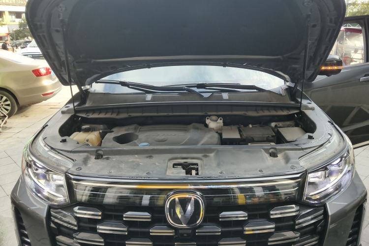 Used CHANGAN CS95 2023 2.0T All-Wheel Drive Premium PLUS Engine Bay