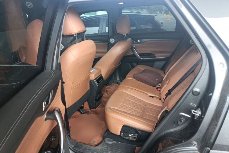 Used CHANGAN CS95 2023 2.0T All-Wheel Drive Premium PLUS Left Rear Seat