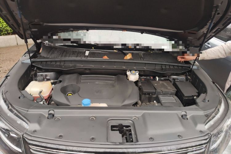 Used CHANGAN CS95 2023 2.0T All-Wheel Drive Premium PLUS Engine Bay