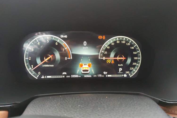 Used CHANGAN CS95 2023 2.0T All-Wheel Drive Premium PLUS Instrument Cluster