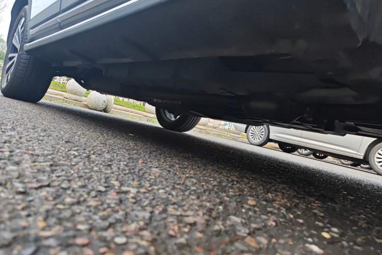 Used CHANGAN CS95 2023 2.0T All-Wheel Drive Premium PLUS Chassis Front Right