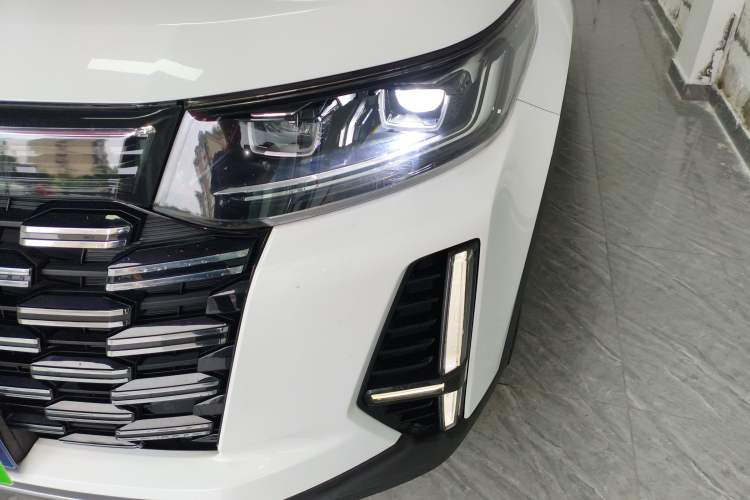 Used CHANGAN CS95 2023 2.0T Two-Wheel Drive Luxury PLUS Left Front Headlight