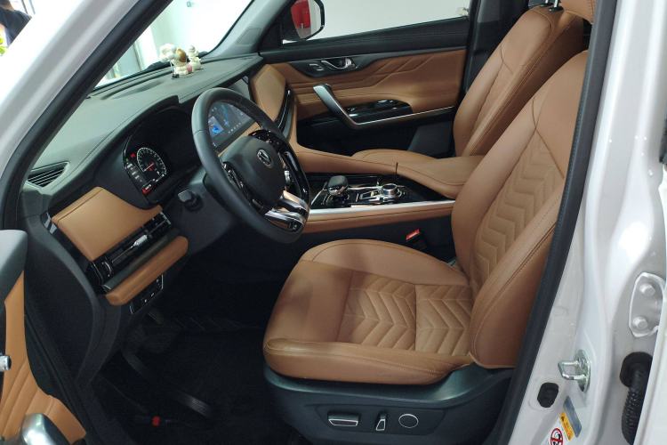 Used CHANGAN CS95 2023 2.0T Two-Wheel Drive Luxury PLUS Left Front Seat