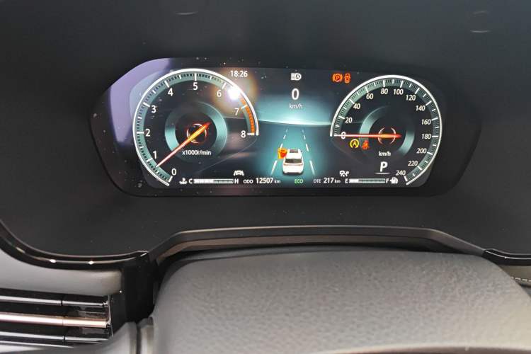 Used CHANGAN CS95 2023 2.0T All-Wheel Drive Premium PLUS Odometer Close Up