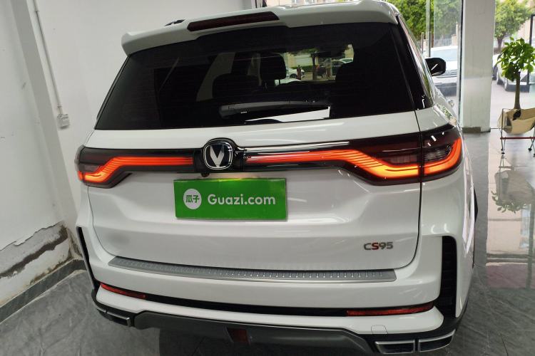 Used CHANGAN CS95 2023 2.0T Two-Wheel Drive Luxury PLUS Rear