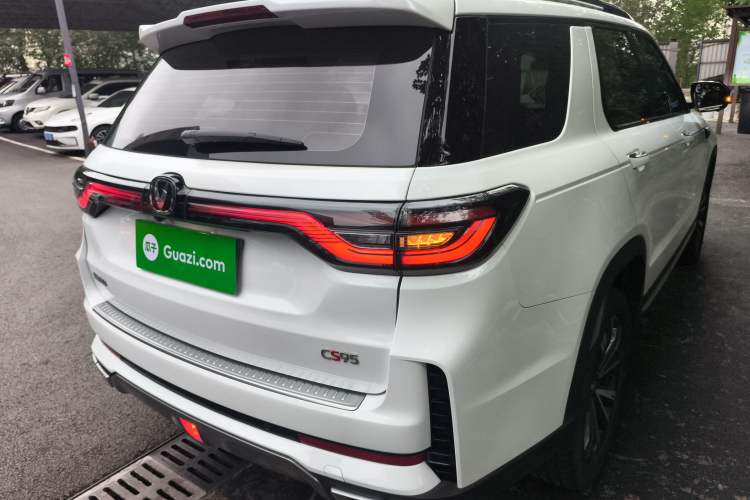Used CHANGAN CS95 2023 2.0T Two-Wheel Drive Luxury PLUS Rear Right 45 Deg