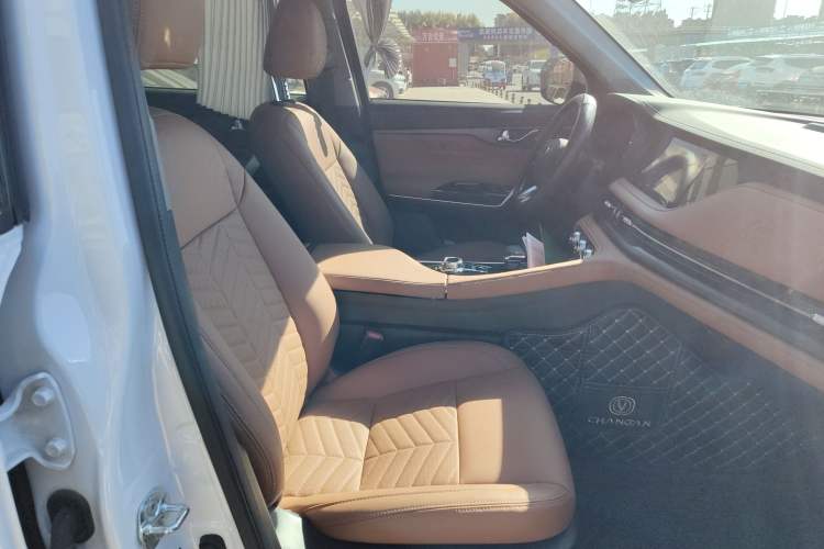 Used CHANGAN CS95 2023 2.0T All-Wheel-Drive Luxury PLUS Model Right Front Seat