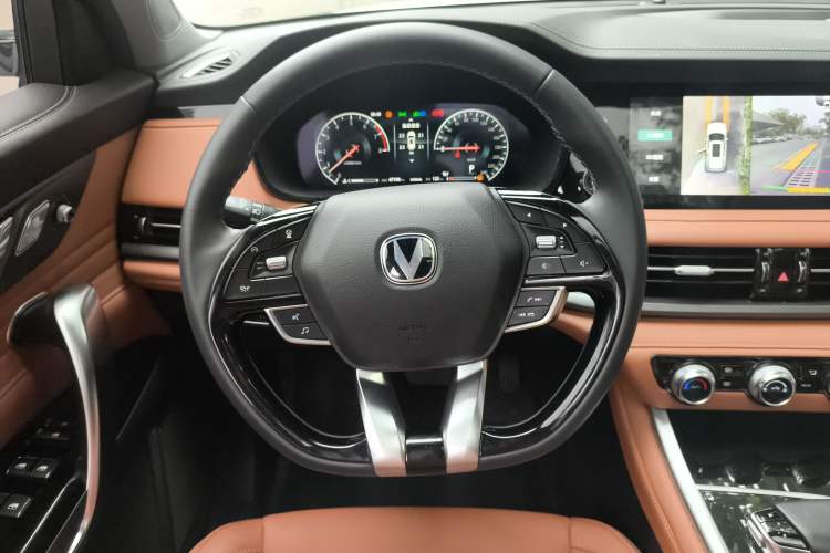 Used CHANGAN CS95 2023 2.0T Two-Wheel Drive Luxury PLUS Steering Wheel