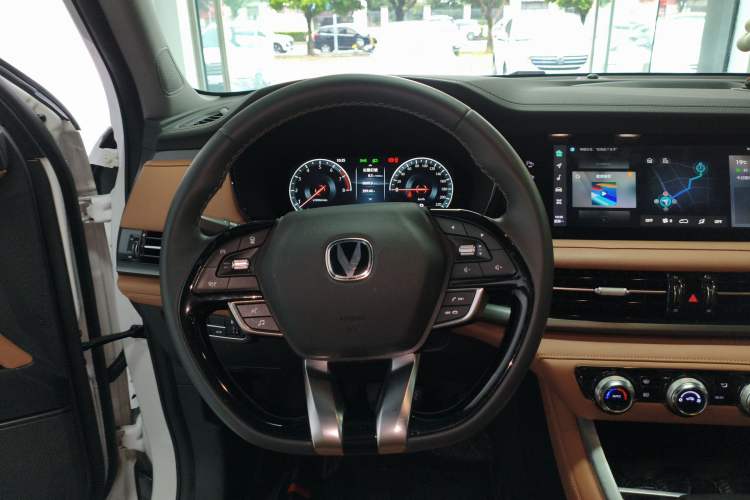 Used CHANGAN CS95 2023 2.0T Two-Wheel Drive Luxury PLUS Steering Wheel