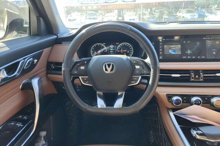 Used CHANGAN CS95 2023 2.0T All-Wheel-Drive Luxury PLUS Model Steering Wheel
