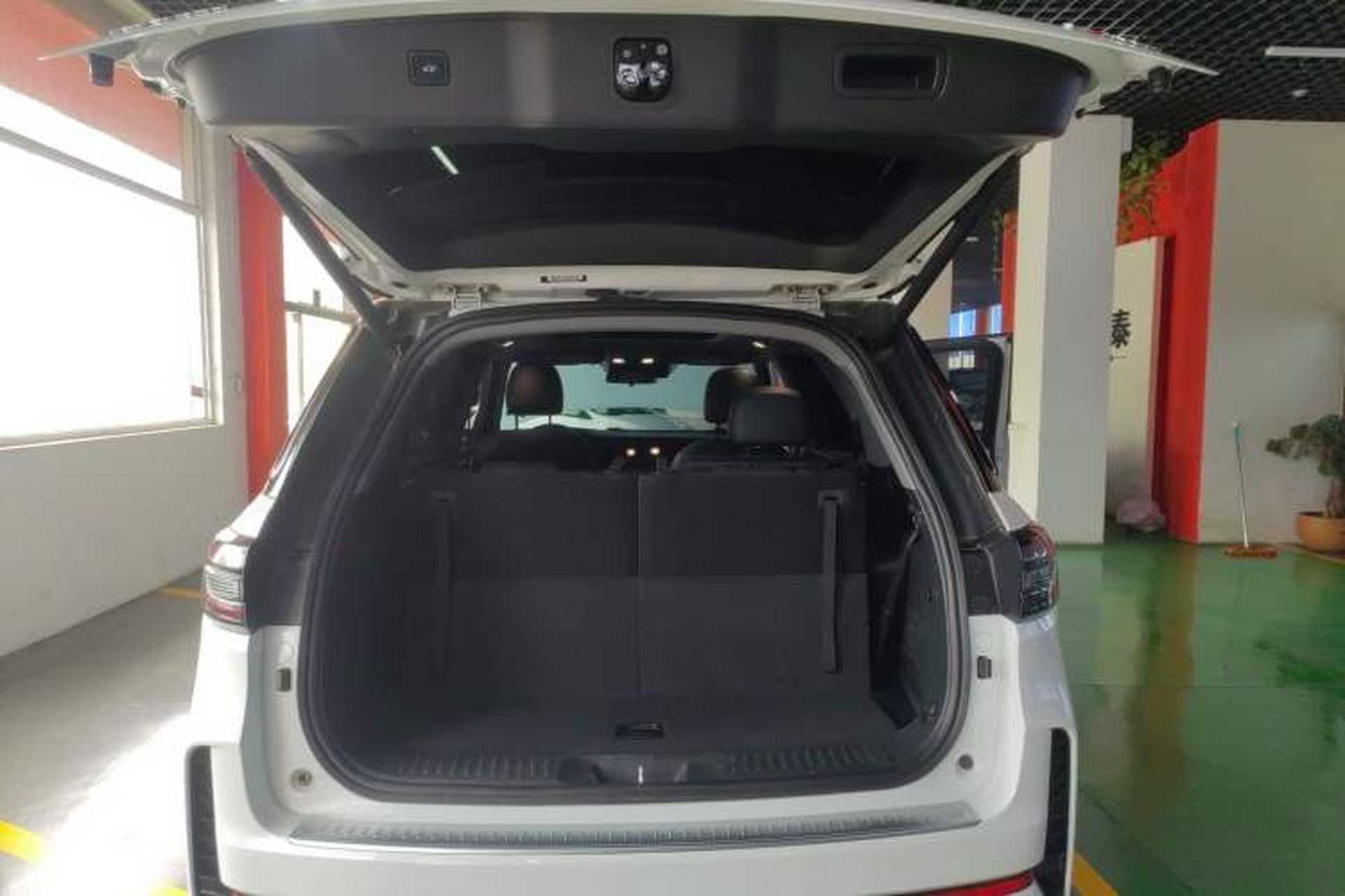 Used CHANGAN CS95 2023 2.0T All-Wheel Drive Premium PLUS Trunk