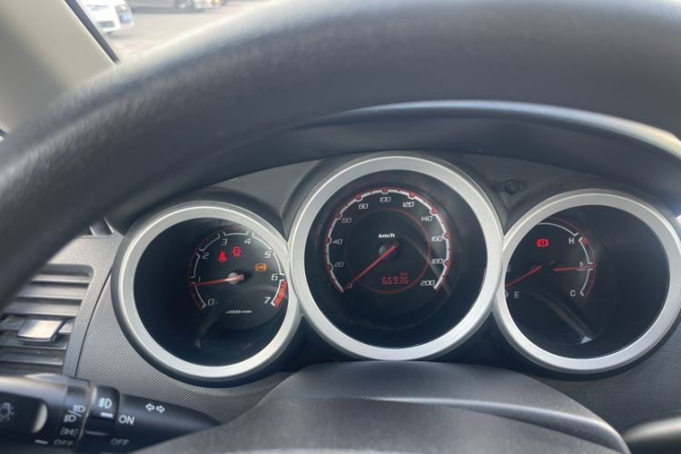 Used CHANGAN CX20 2014 1.4L Manual Sport Edition China V Standard Odometer Close Up