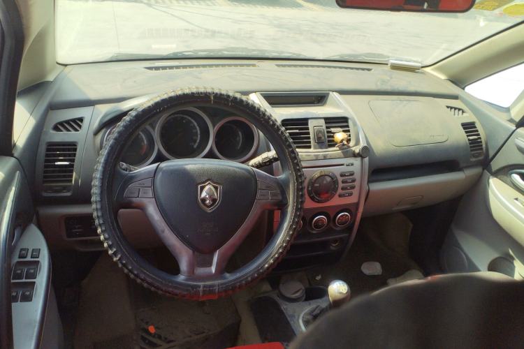 Used CHANGAN CX20 2011 1.3L Manual Sport Edition Center Console