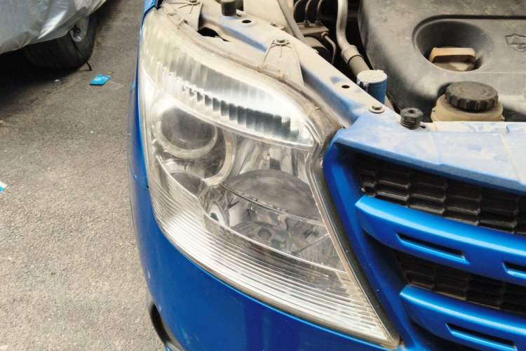 Used CHANGAN CX20 2011 1.3L Manual Comfort Edition Right Front Headlight