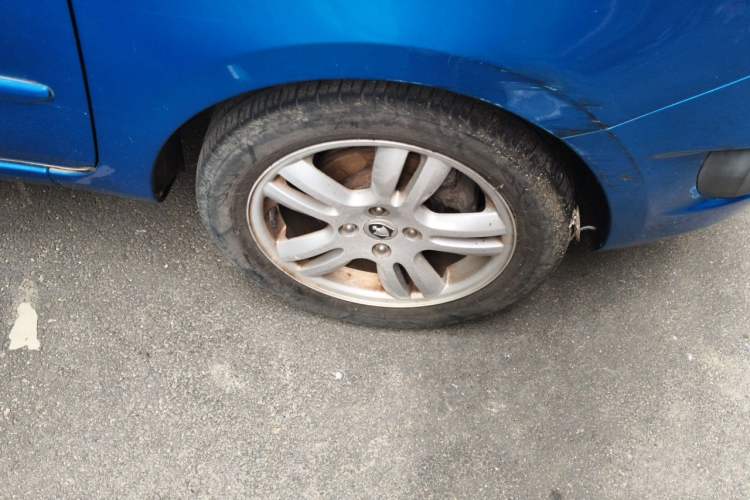 Used CHANGAN CX20 2011 1.3L Manual Comfort Edition Right Front Wheel Hub