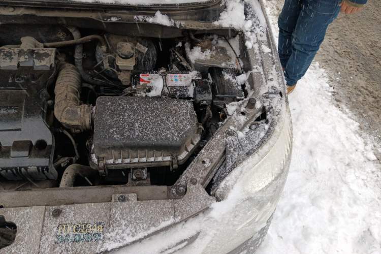 Used CHANGAN CX20 2011 1.3L Automatic Sport Edition Engine Bay Left