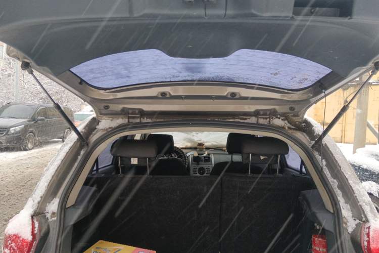 Used CHANGAN CX20 2011 1.3L Automatic Sport Edition Trunk