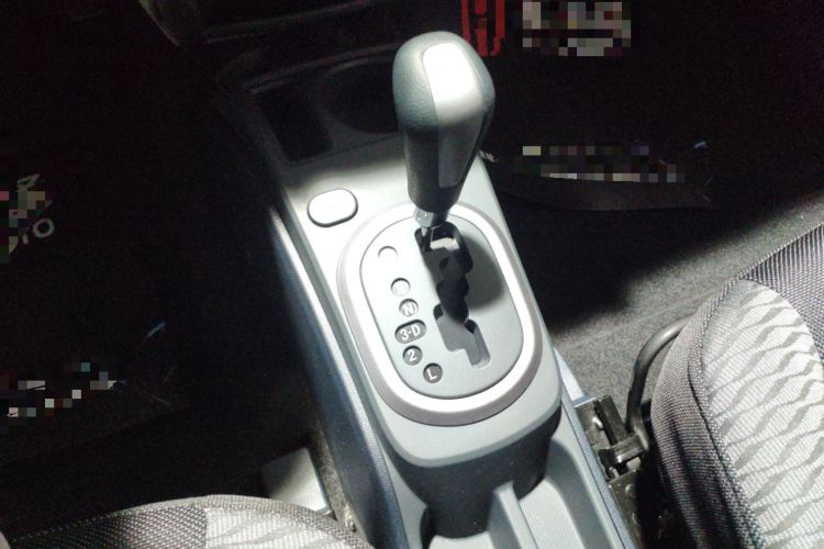 Used CHANGAN CX20 2011 1.3L Automatic Sport Edition Gear Lever