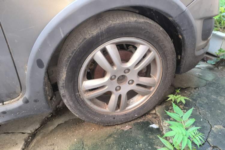 Used CHANGAN CX20 2011 1.3L Manual Sport Edition Right Front Wheel Hub