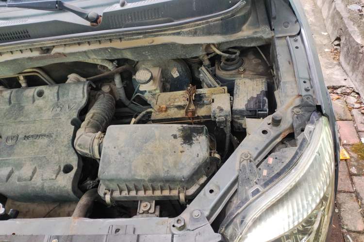 Used CHANGAN CX20 2011 1.3L Automatic Sport Edition Engine Bay Left