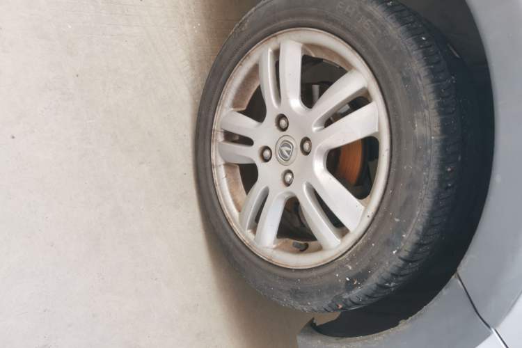 Used CHANGAN CX20 2011 1.3L Manual Standard Edition Right Front Wheel Hub