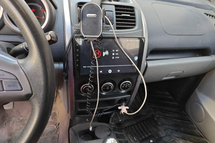 Used CHANGAN CX20 2011 1.3L Manual Sport Edition Audio And AC Panel