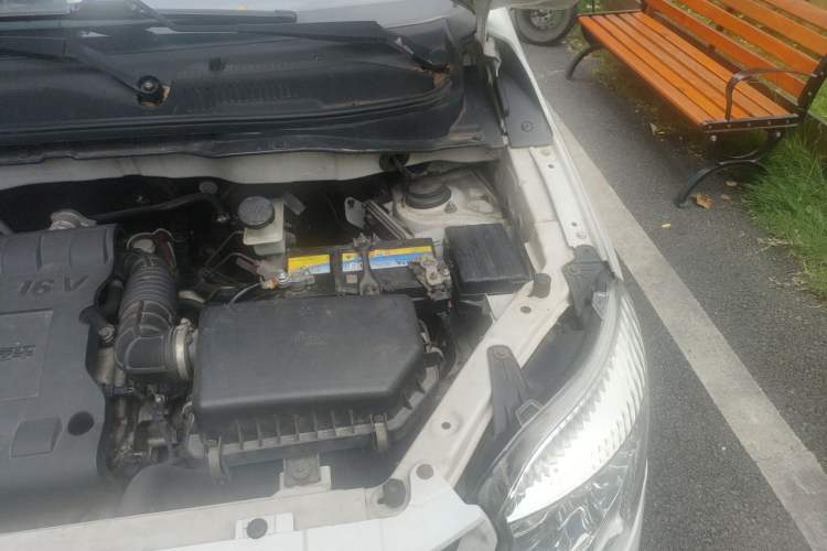 Used CHANGAN CX20 2011 1.3L Automatic Sport Edition Engine Bay Left
