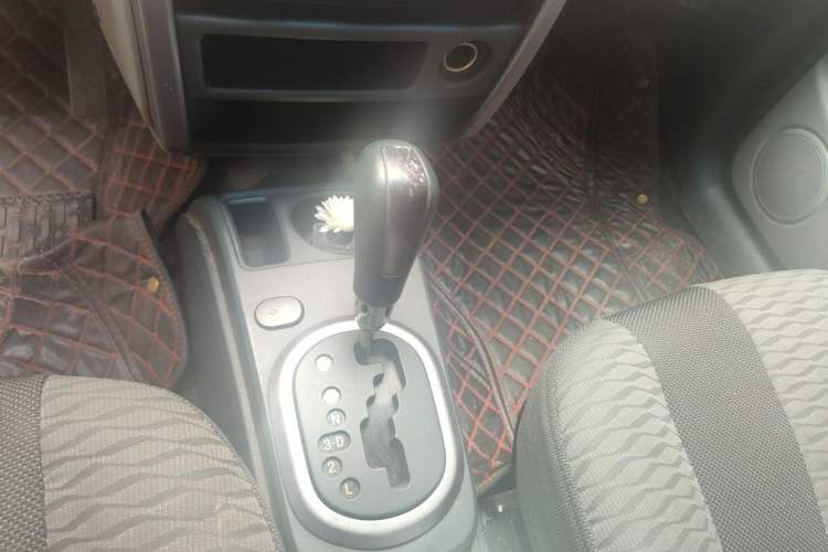 Used CHANGAN CX20 2011 1.3L Automatic Sport Edition Gear Lever