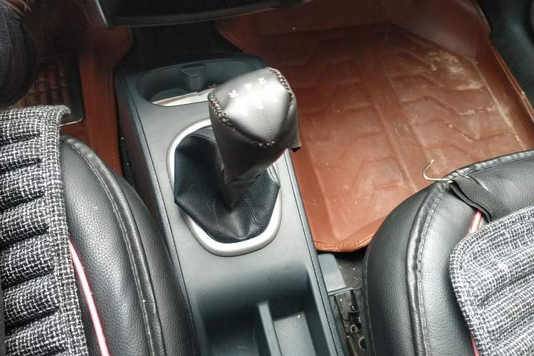 Used CHANGAN CX20 2011 1.3L Manual Standard Edition Gear Lever