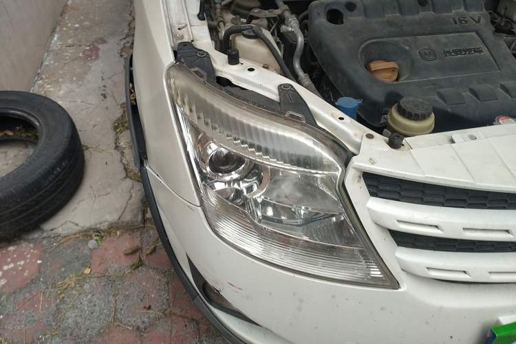 Used CHANGAN CX20 2011 1.3L Manual Standard Edition Right Front Headlight