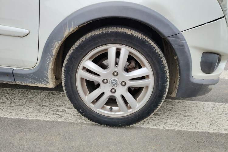 Used CHANGAN CX20 2011 1.3L Manual Sport Edition Right Front Wheel Hub