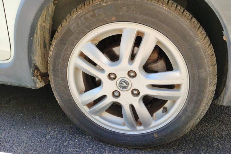 Used CHANGAN CX20 2011 1.3L Manual Sport Edition Right Front Wheel Hub
