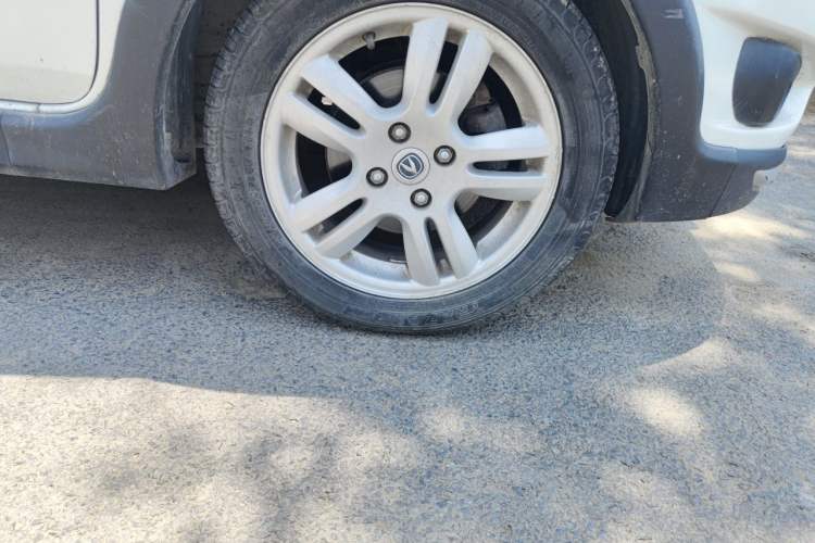 Used CHANGAN CX20 2011 1.3L Manual Sport Edition Right Front Wheel Hub