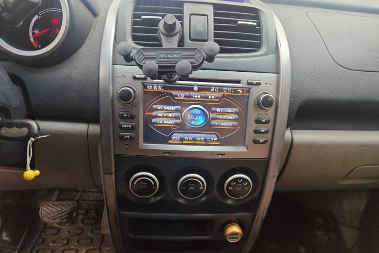 Used CHANGAN CX20 2011 1.3L Automatic Sport Edition Audio And AC Panel