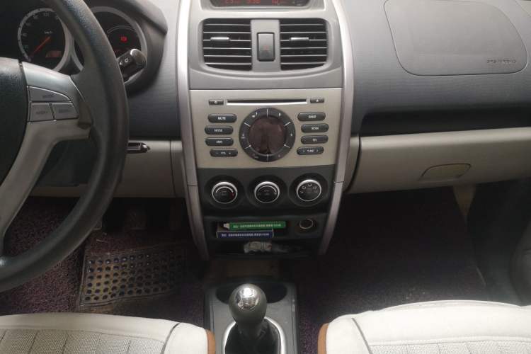 Used CHANGAN CX20 2011 1.3L Manual Sport Edition Audio And AC Panel