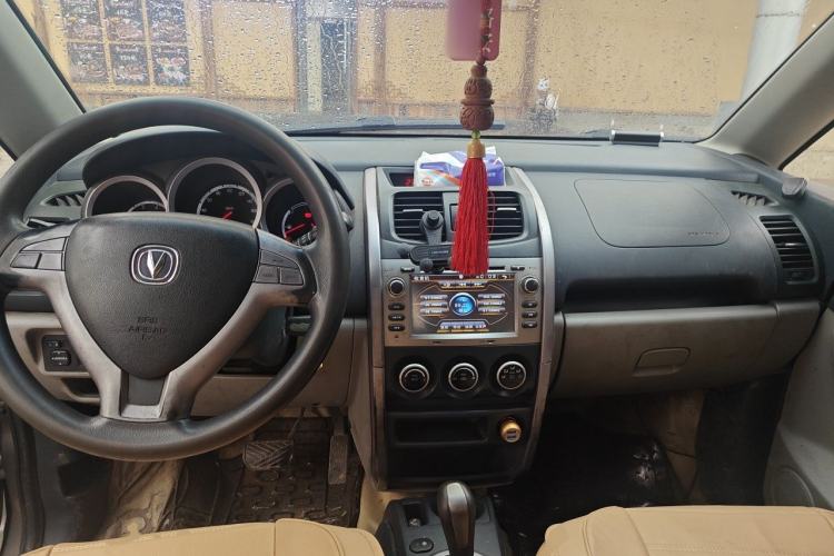 Used CHANGAN CX20 2011 1.3L Automatic Sport Edition Center Console