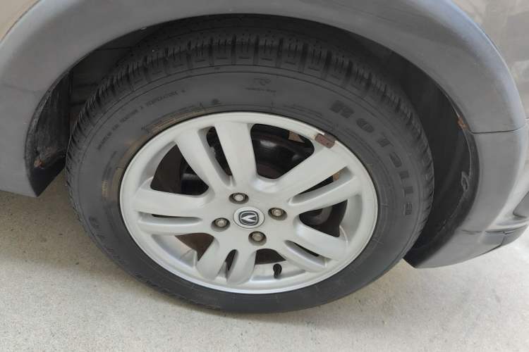Used CHANGAN CX20 2011 1.3L Manual Sport Edition Right Front Wheel Hub