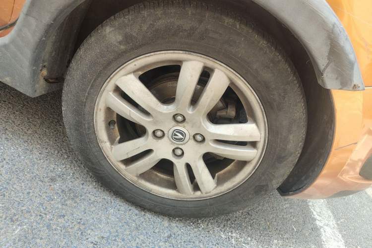Used CHANGAN CX20 2011 1.3L Manual Sport Edition Right Front Wheel Hub