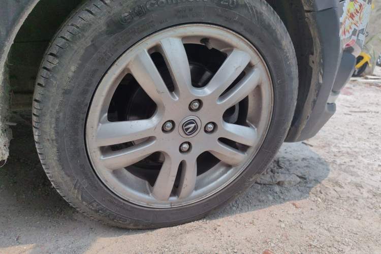 Used CHANGAN CX20 2011 1.3L Manual Sport Edition Right Front Wheel Hub