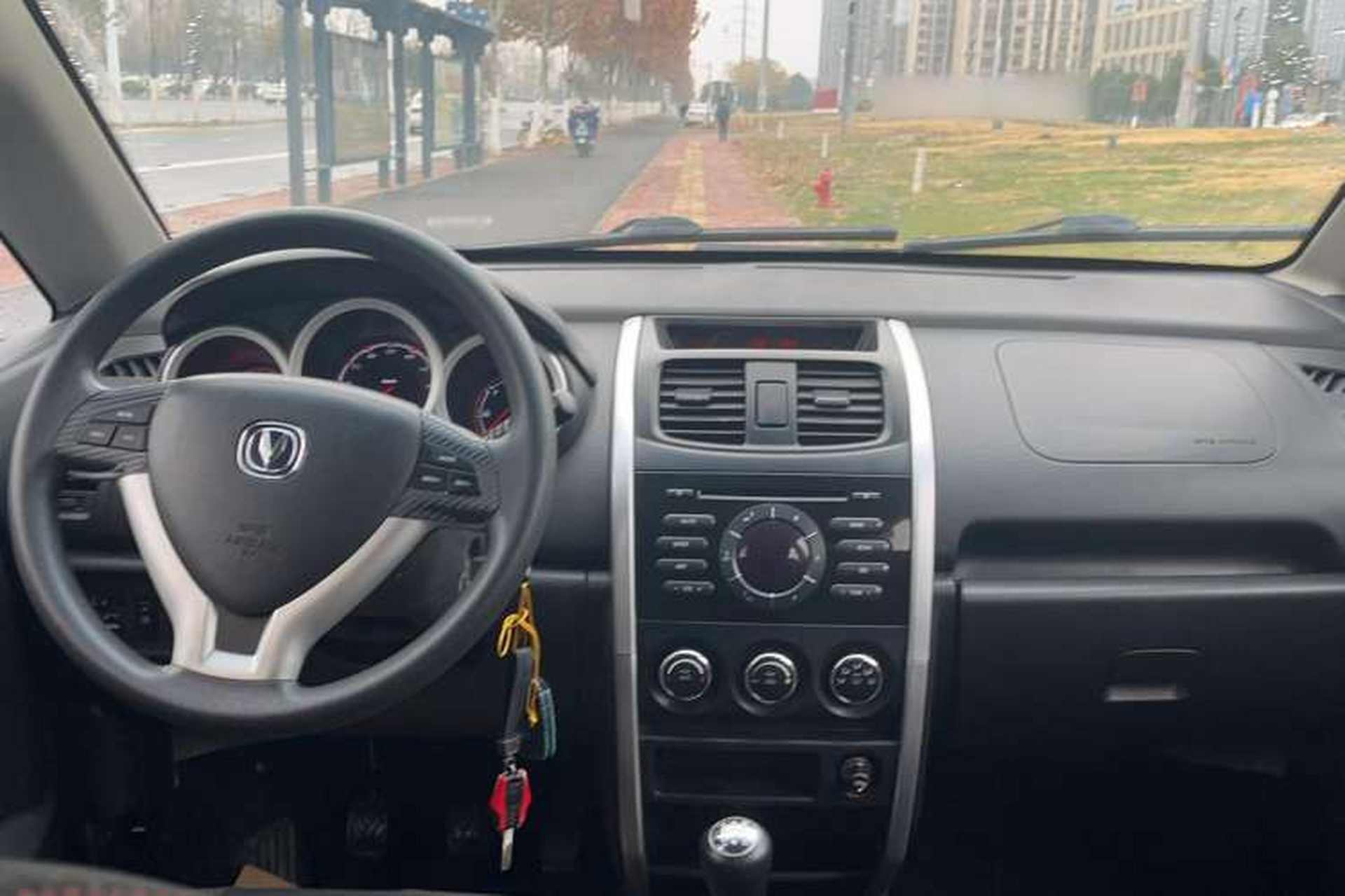 Used CHANGAN CX20 2014 1.4L Manual Sport Version China IV Standard Center Console
